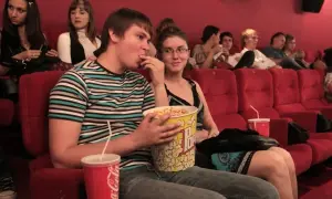 Czy w teatrze można jeść? Oto zasady i etykieta dotycząca jedzenia