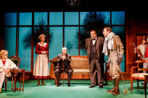 Bilety teatr: Jak uniknąć przepłacania za najlepsze spektakle?