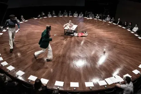 Wiedza o teatrze UJ - poznaj szczegóły programu i jego zalety