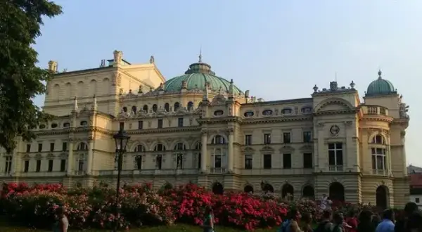 Teatr Juliusza Słowackiego w Krakowie - historia, spektakle i więcej