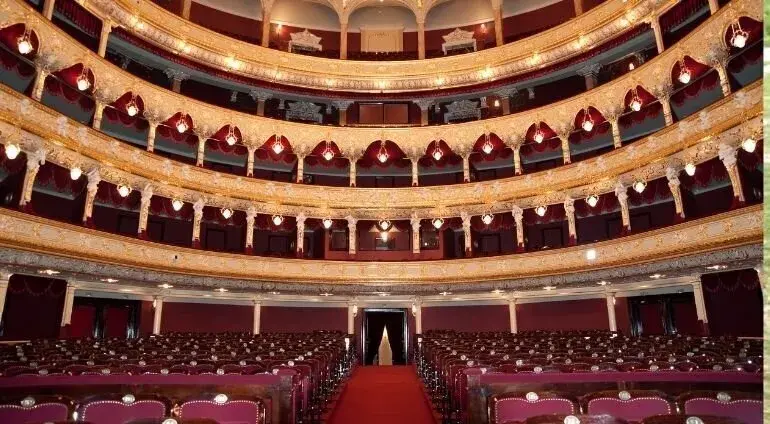 Repertuar teatrów w Poznaniu - najlepsze spektakle i daty, które musisz znać